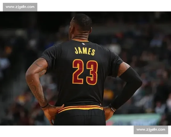 詹姆斯致谢球迷：以热爱为冠，以陪伴为冕